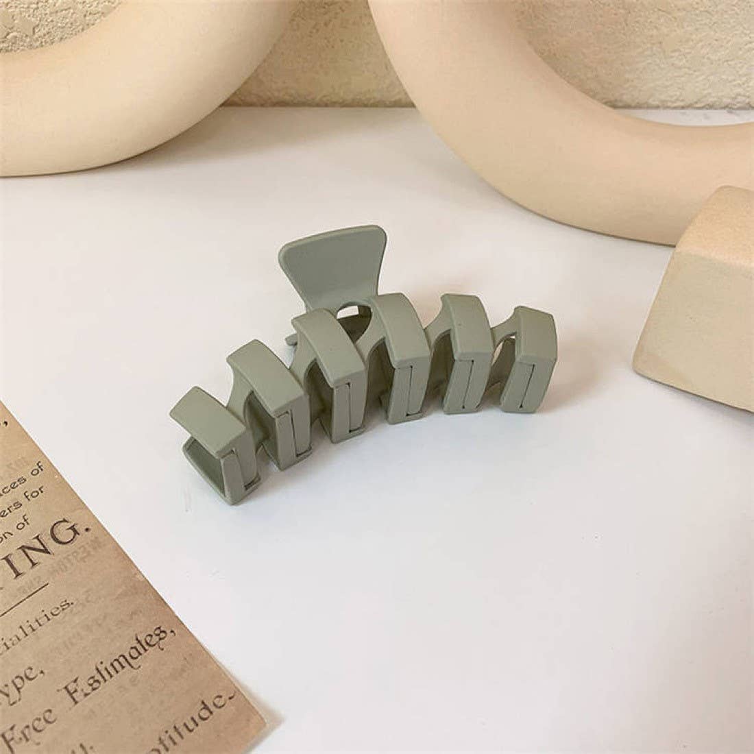 Matte WAVE Claw Clip XLarge